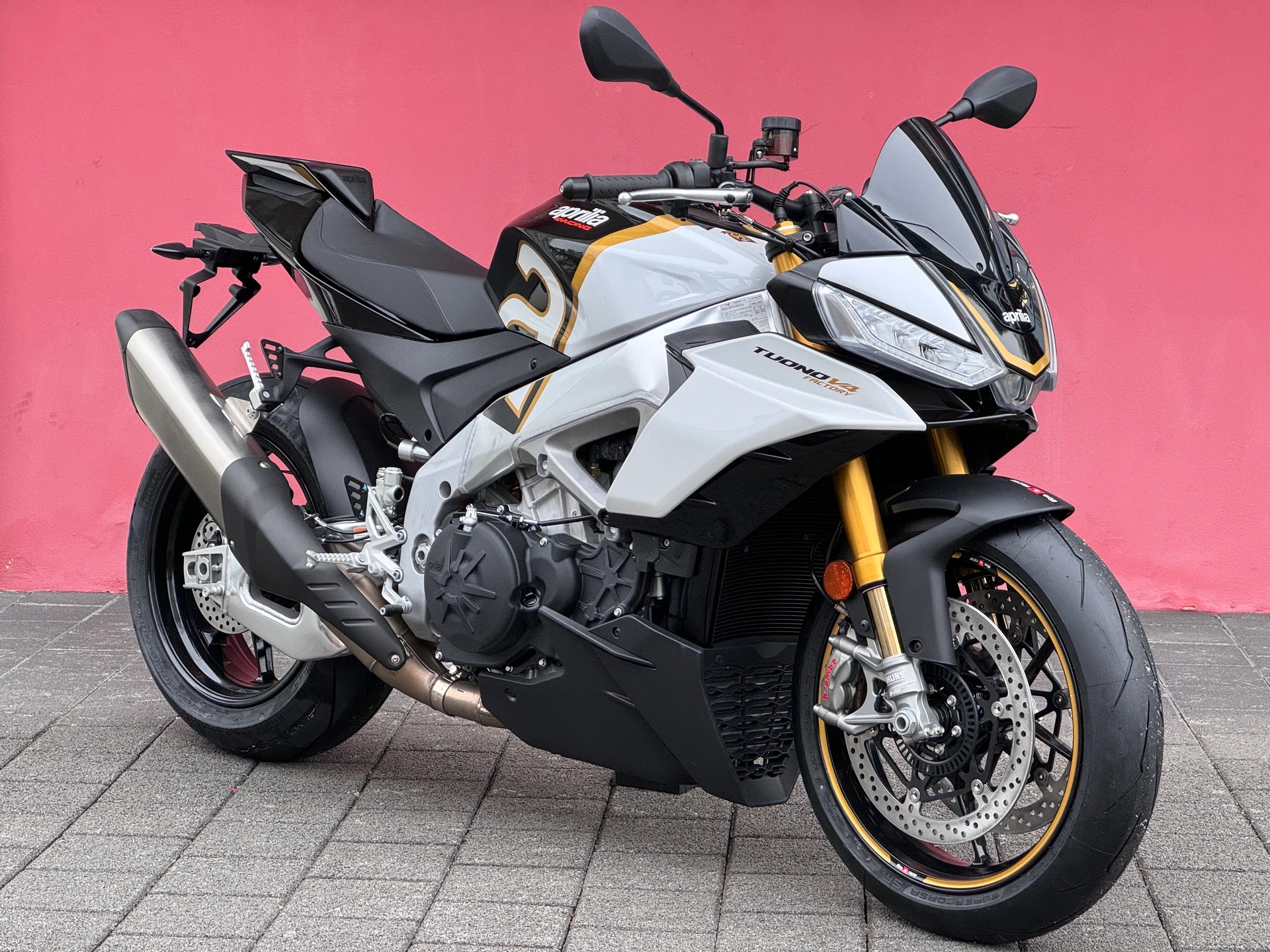 APRILIA Tuono V4 1100 Factory - 9
