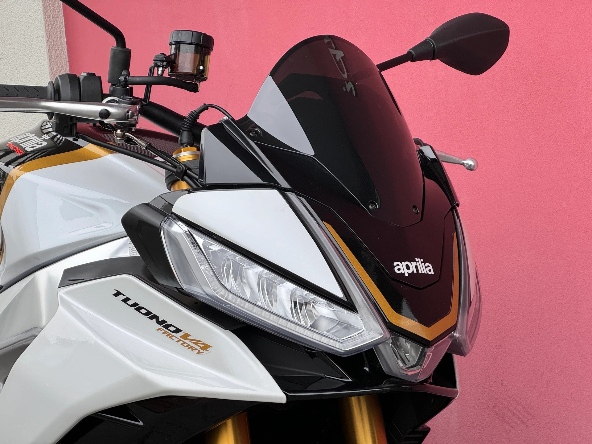 APRILIA Tuono V4 1100 Factory - 10