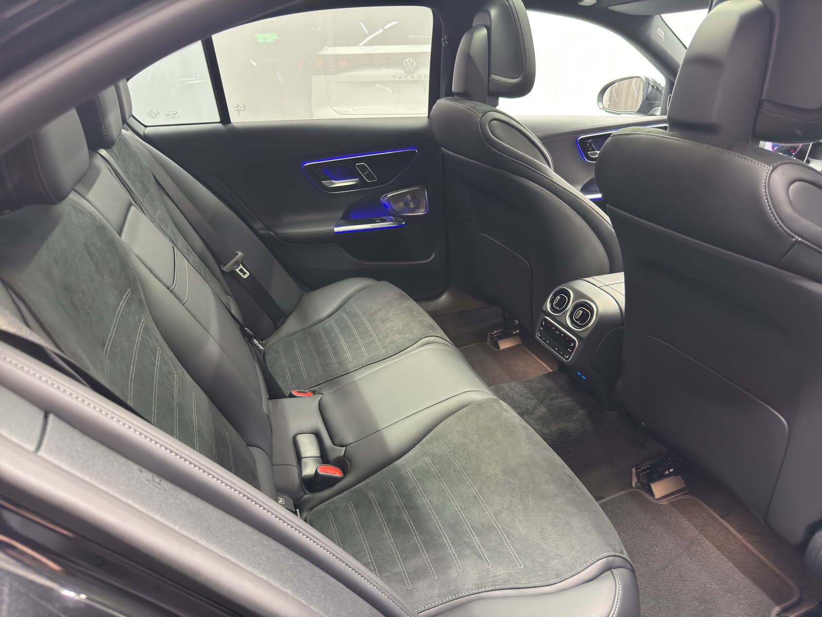MERCEDES-BENZ C 220 d AMG Line 4Matic Swiss Star Lim. - 10