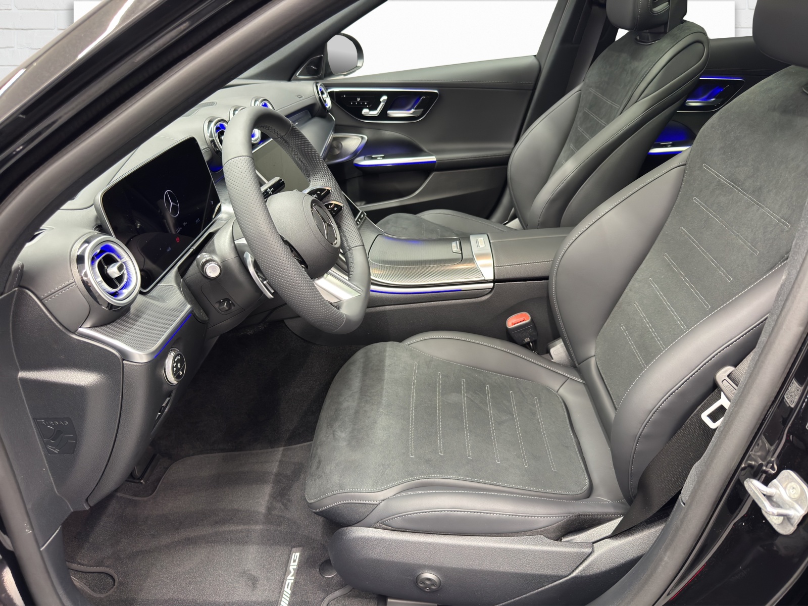 MERCEDES-BENZ C 220 d AMG Line 4Matic Swiss Star Lim. - 7