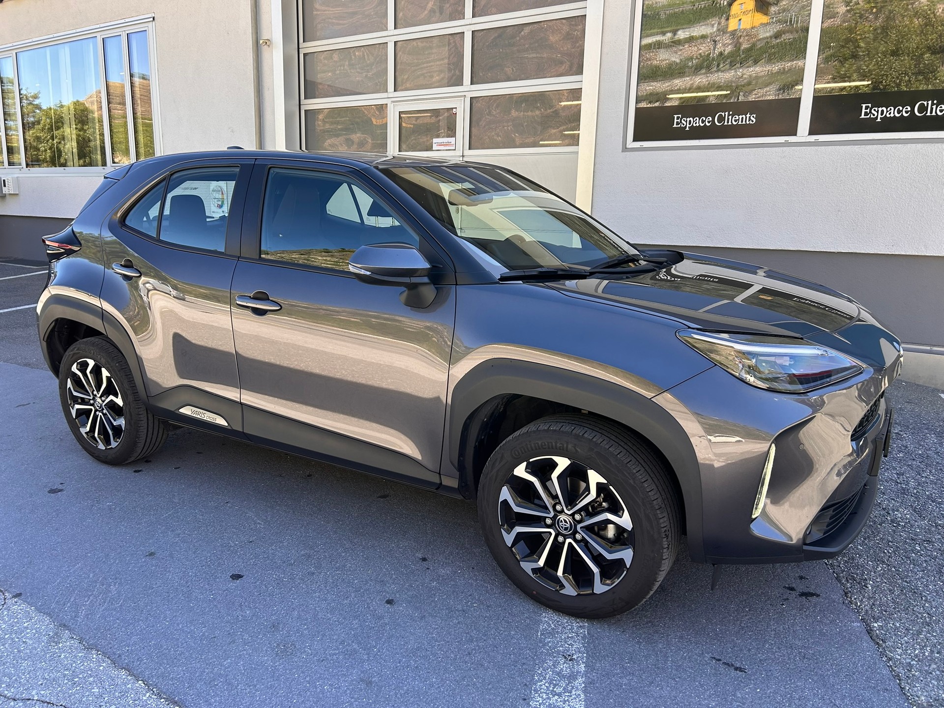 TOYOTA Yaris Cross 1.5 Trend e-CVT AWDi - 2