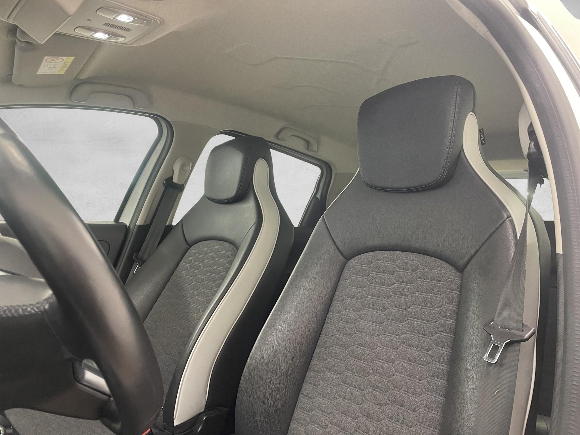 RENAULT Zoe R135 Intens - 14