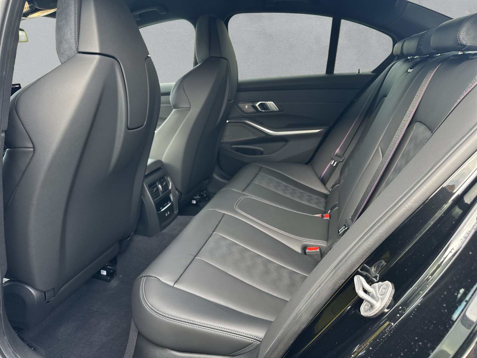 BMW M3 Competition M xDrive - 12