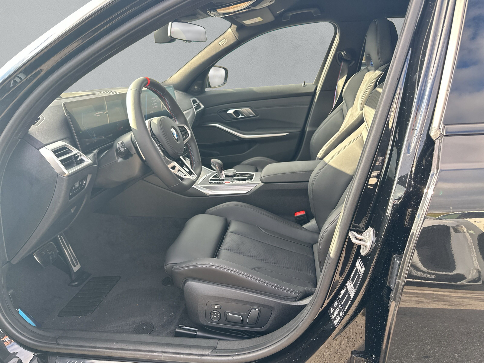 BMW M3 Competition M xDrive - 11