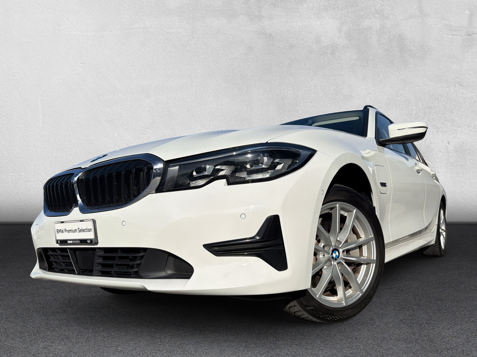 BMW 330e x DriveTouring Steptronic - 8