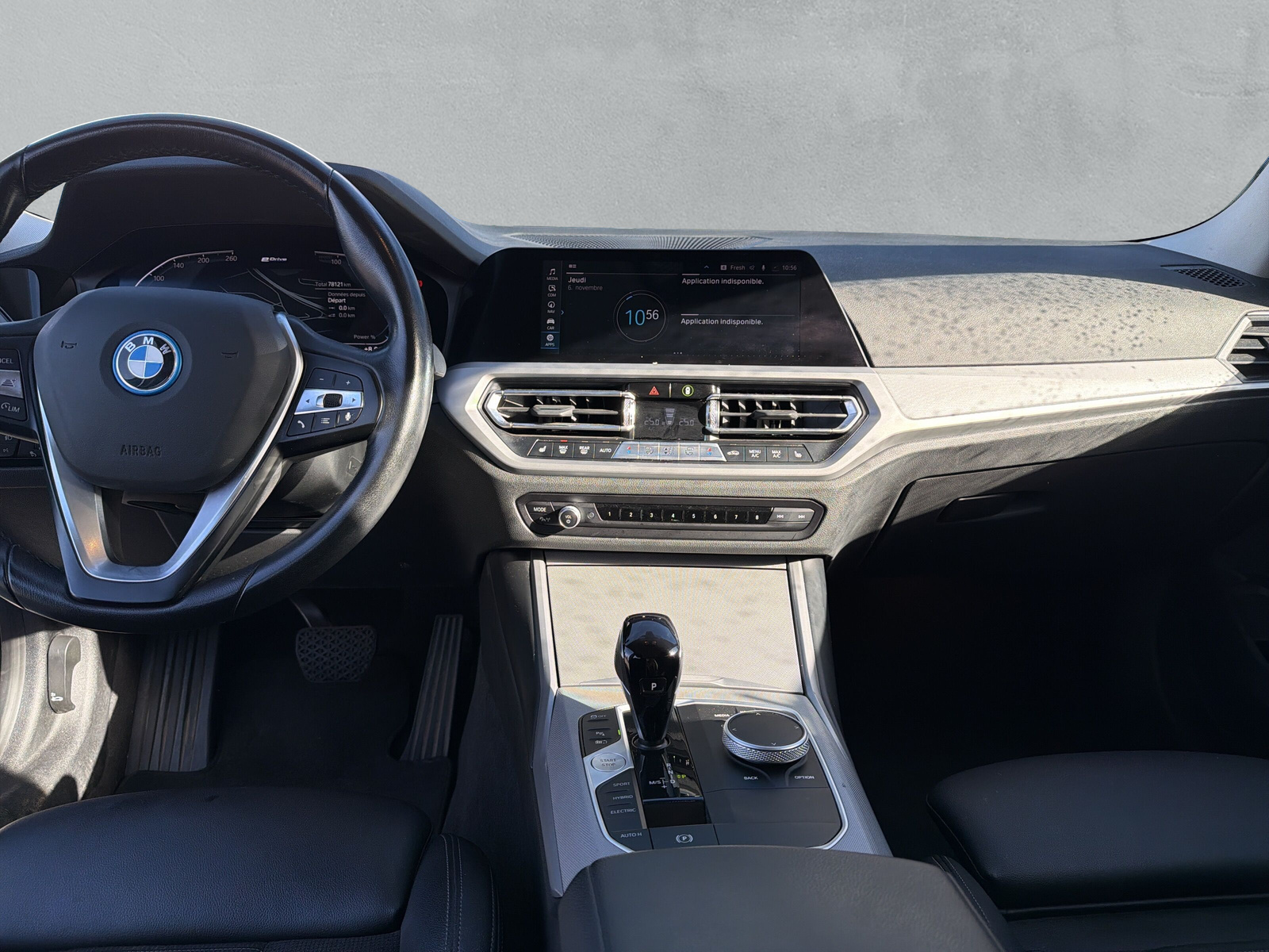 BMW 330e x DriveTouring Steptronic - 13