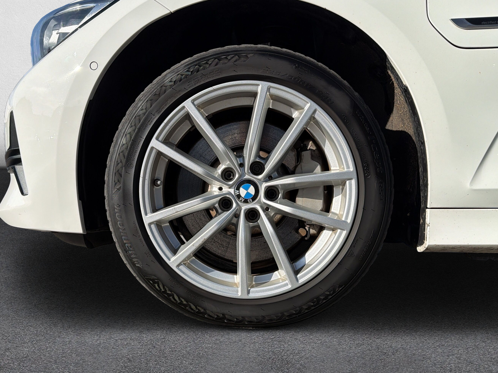 BMW 330e x DriveTouring Steptronic - 9