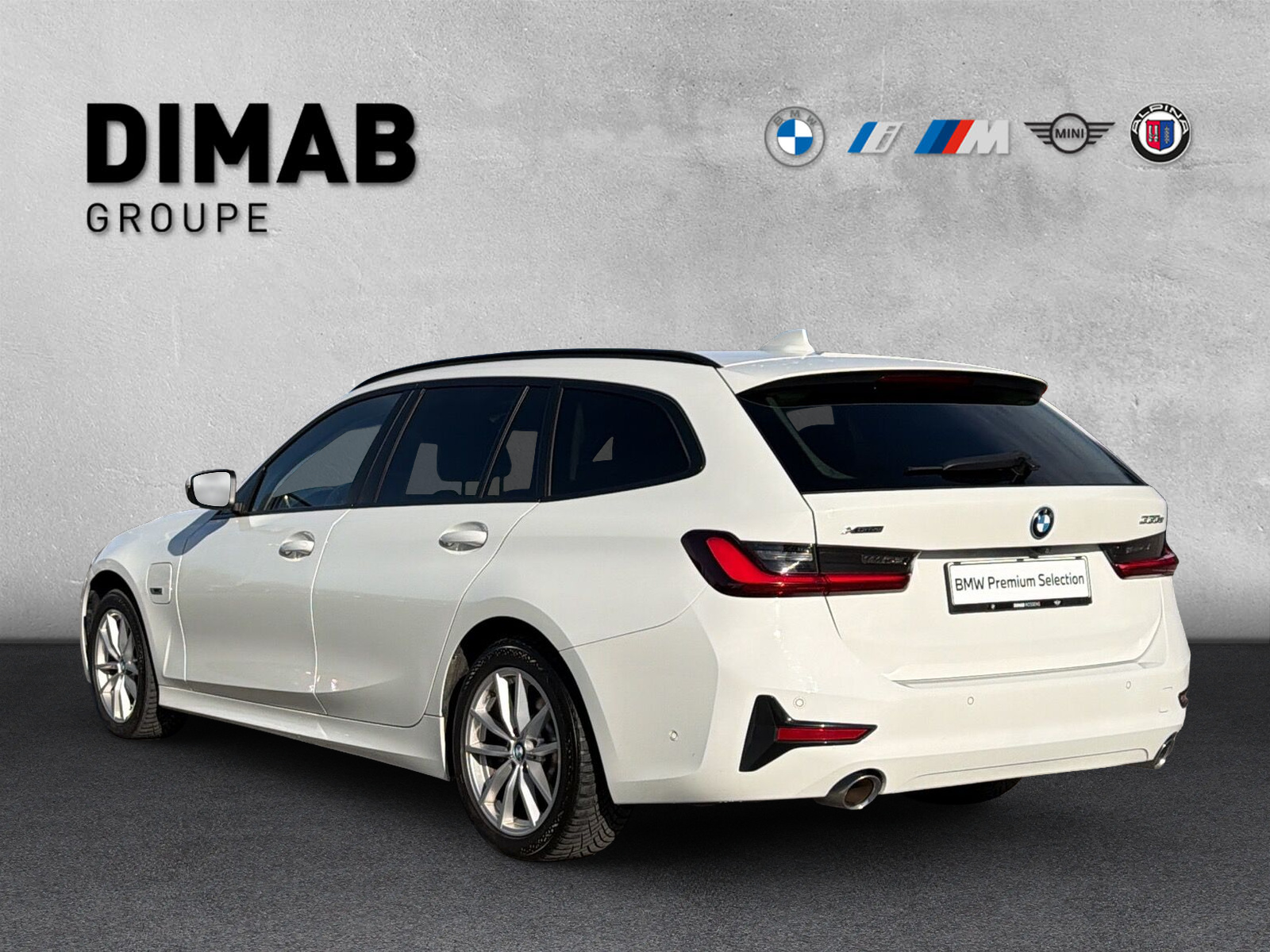 BMW 330e x DriveTouring Steptronic - 3