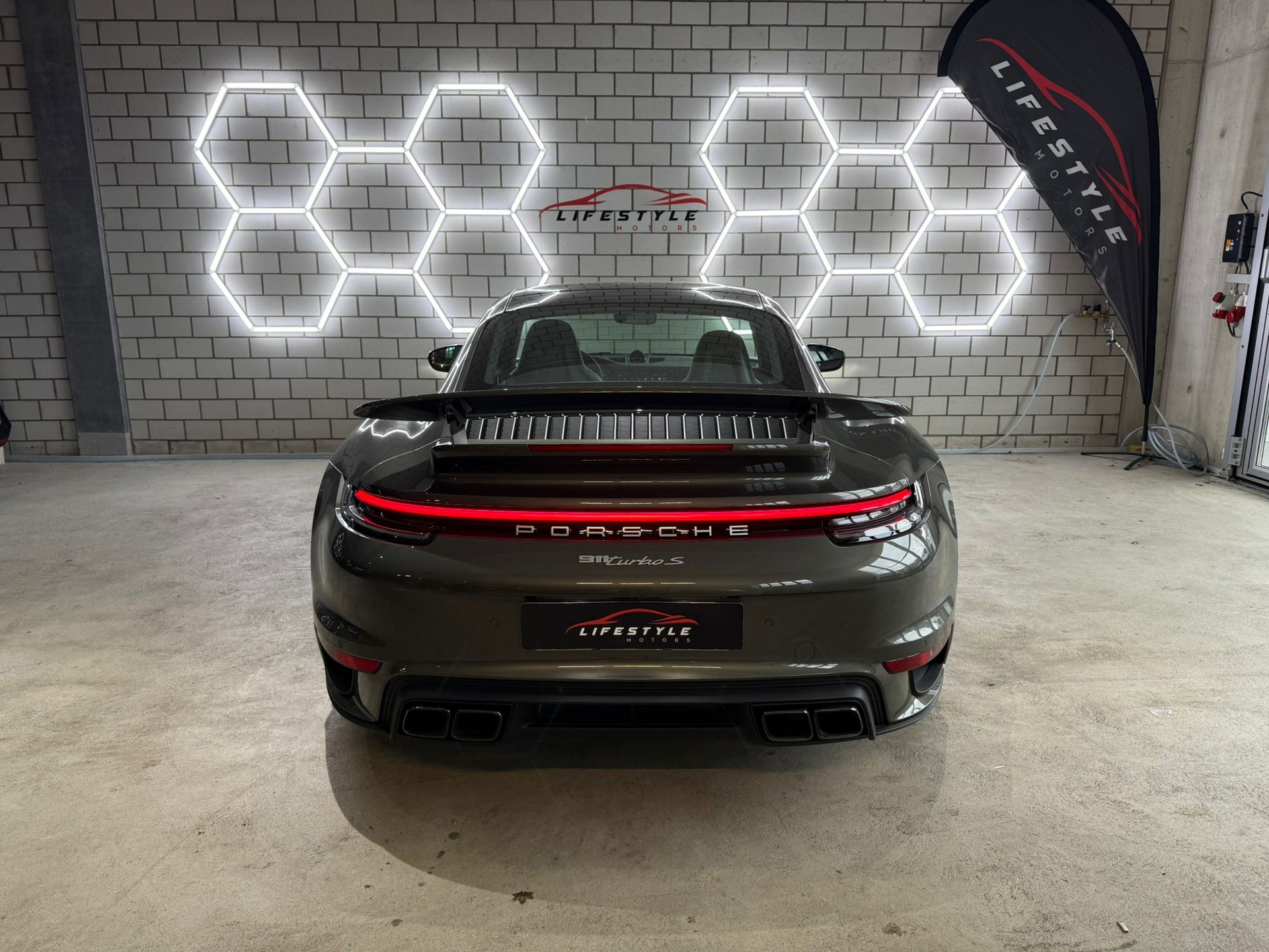 PORSCHE 911 Turbo S PDK - 4