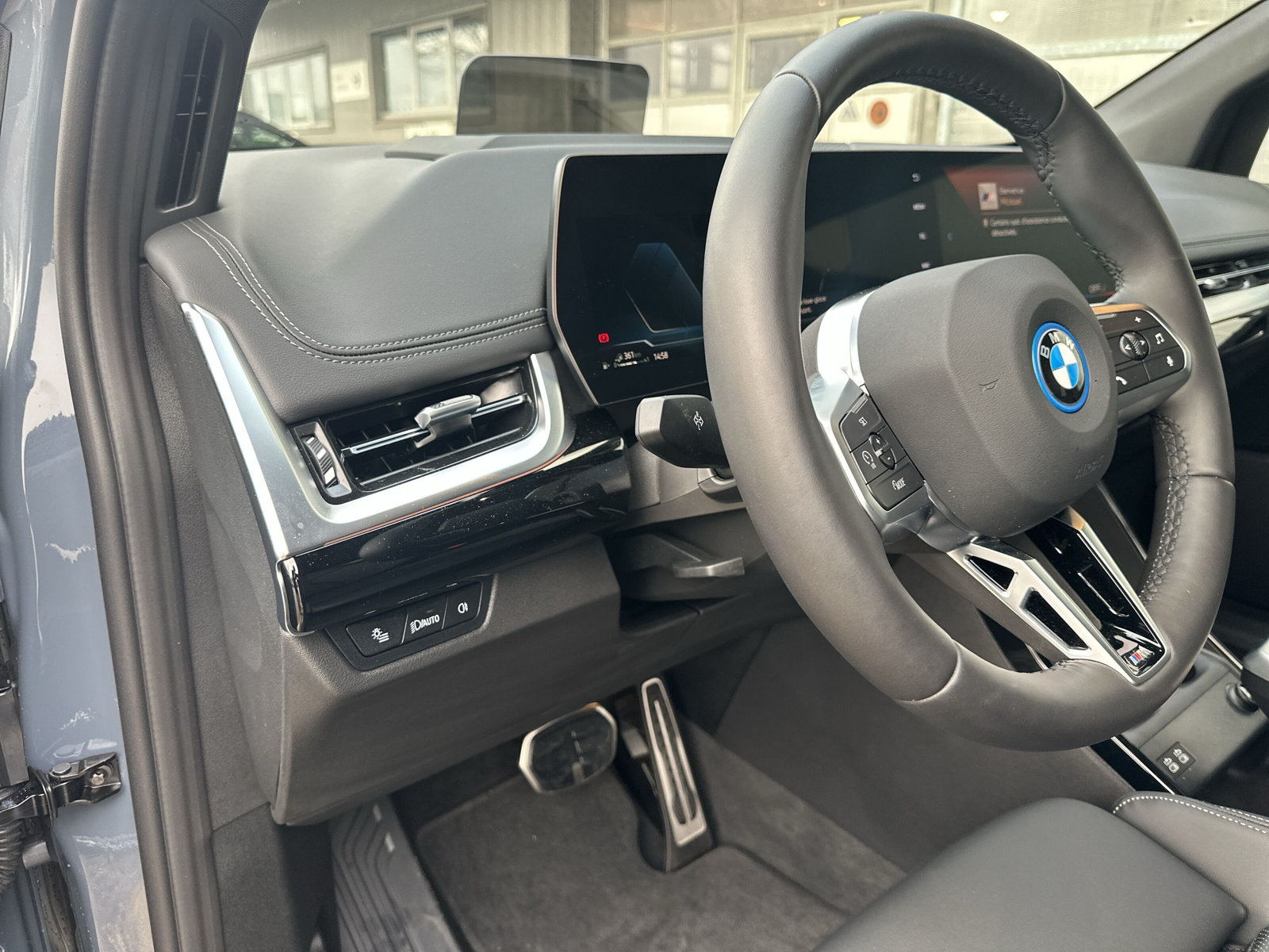 BMW 230e xDrive Active Tourer - 16