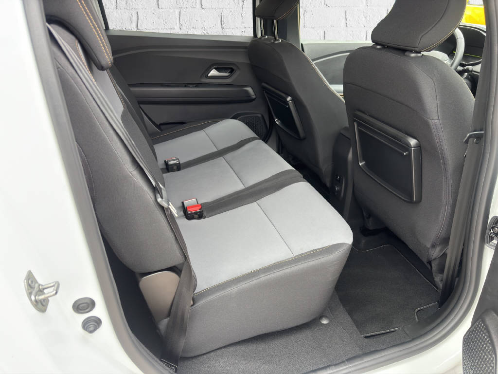 DACIA Jogger 1.6 Hybrid Extreme - 8