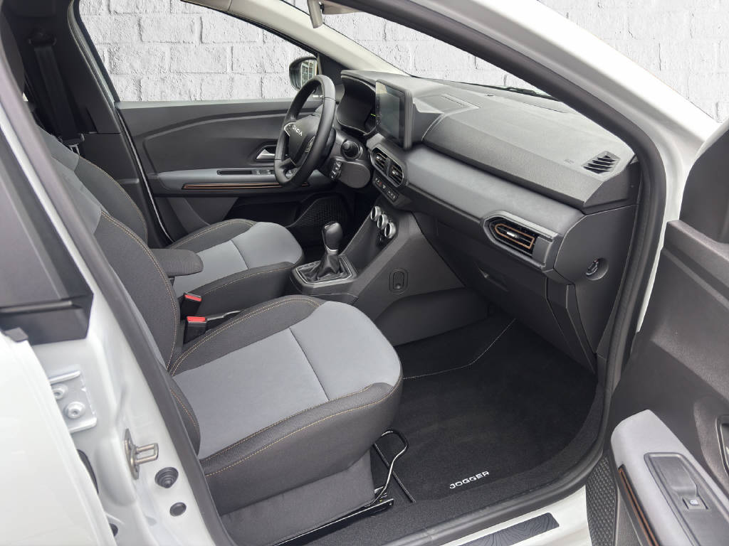 DACIA Jogger 1.6 Hybrid Extreme - 11
