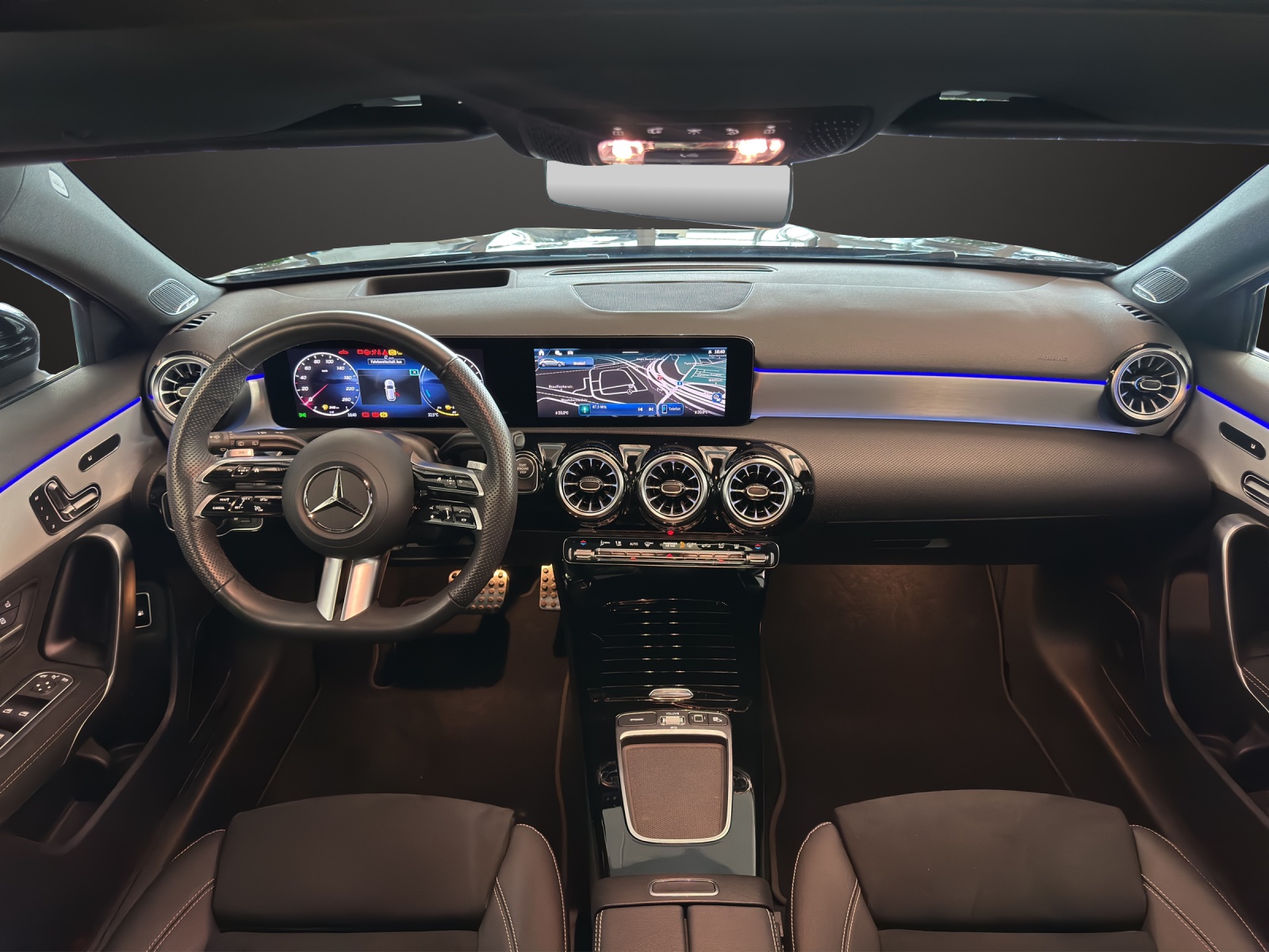 MERCEDES-BENZ A 250 e EQ Star 8G-DCT - 10