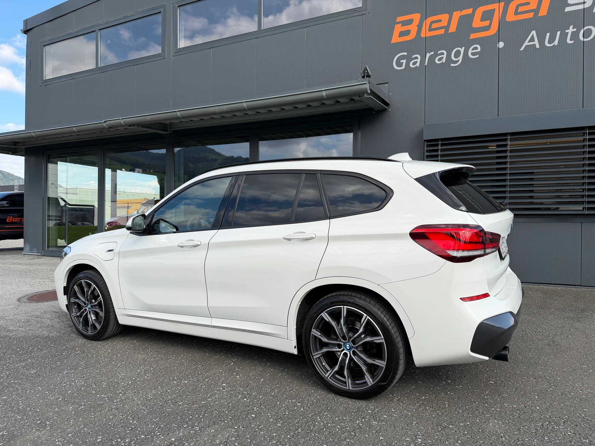 BMW X1 xDrive 25e M Sport Steptronic - 3