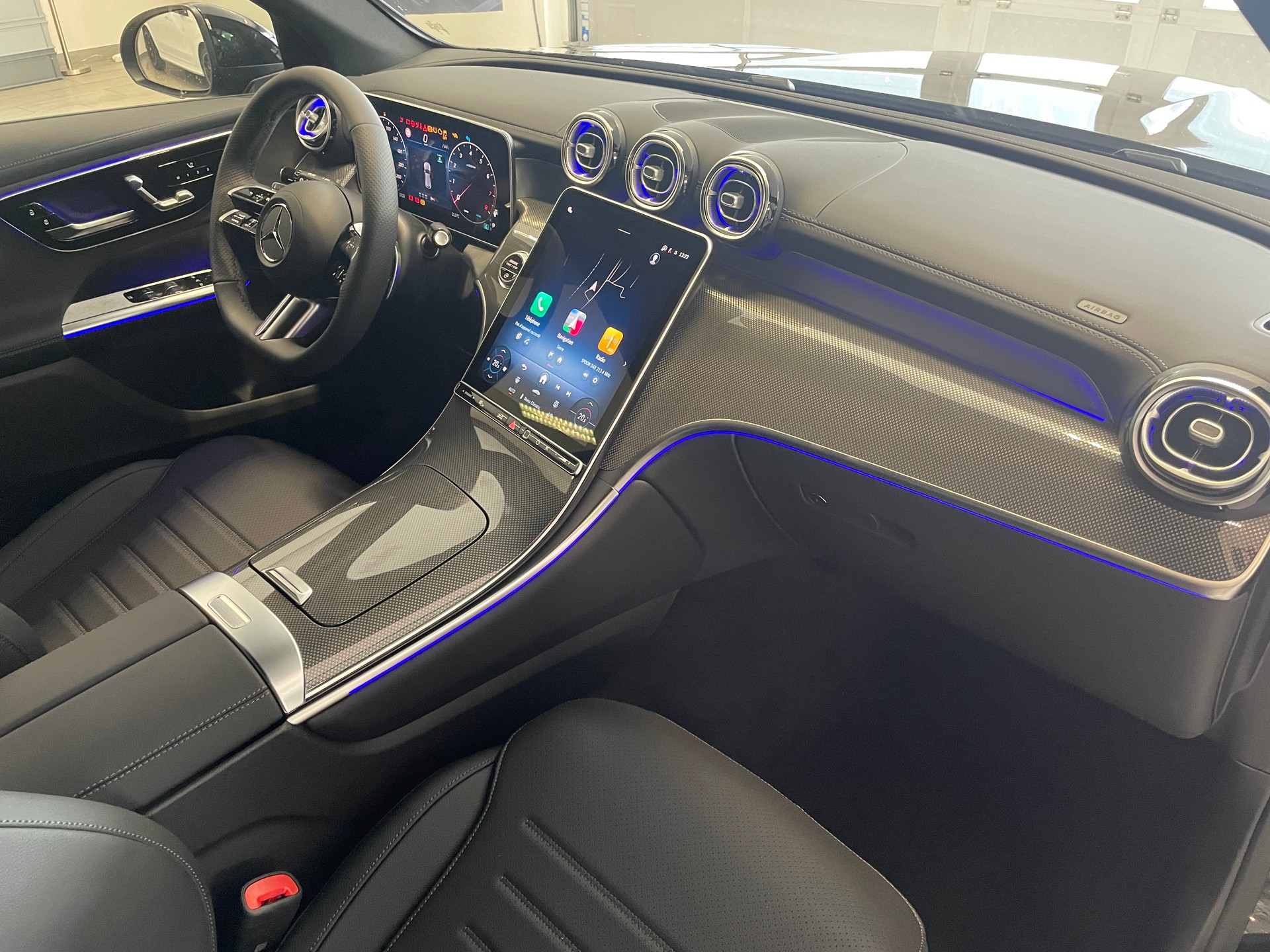 MERCEDES-BENZ GLC 300 4Matic 9G-Tronic AMG Line - 26