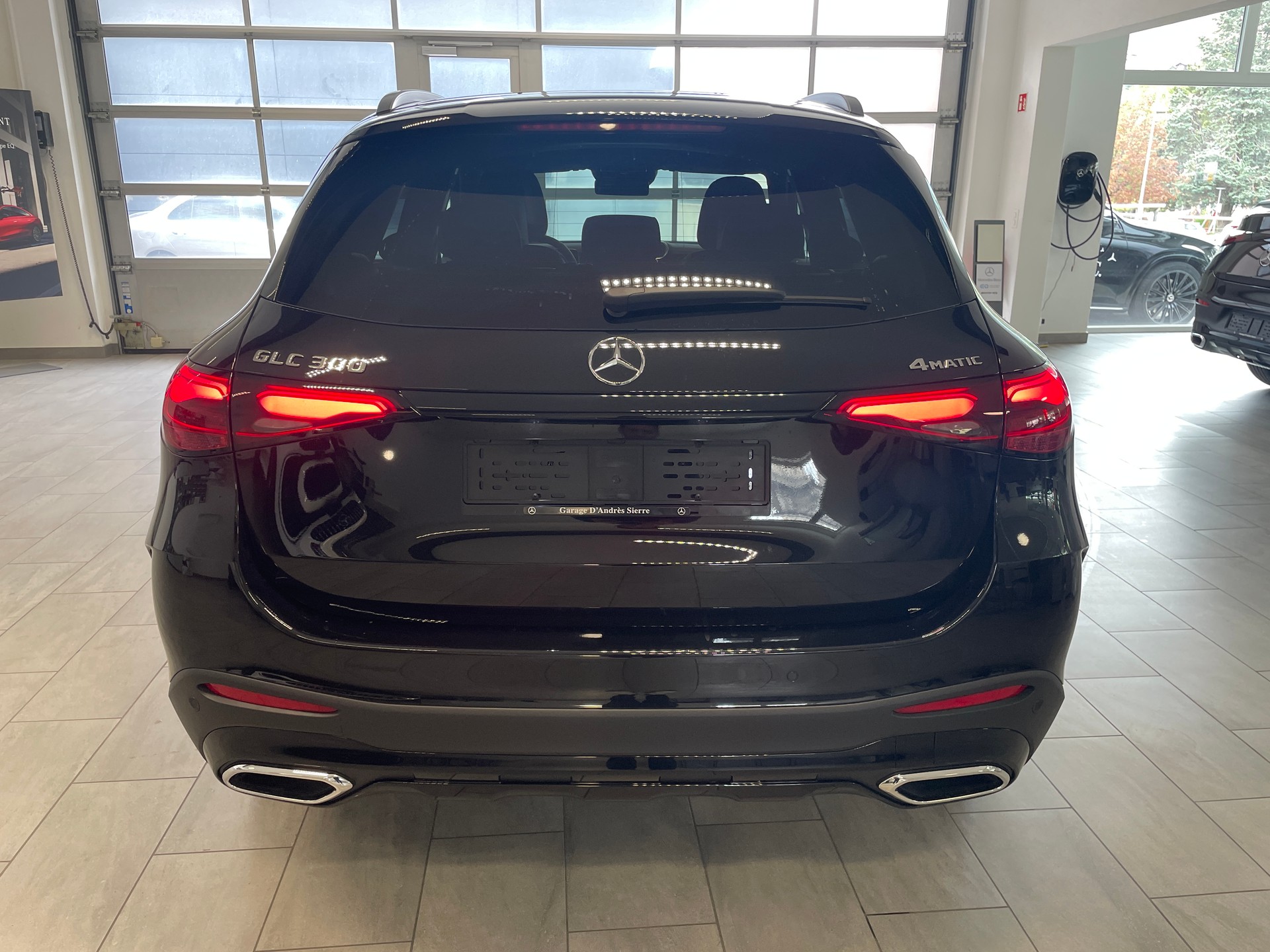 MERCEDES-BENZ GLC 300 4Matic 9G-Tronic AMG Line - 8