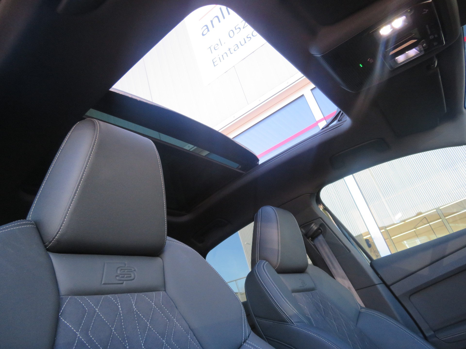 AUDI Q4 Sportback "S-LINE" e-tron 40 - 12