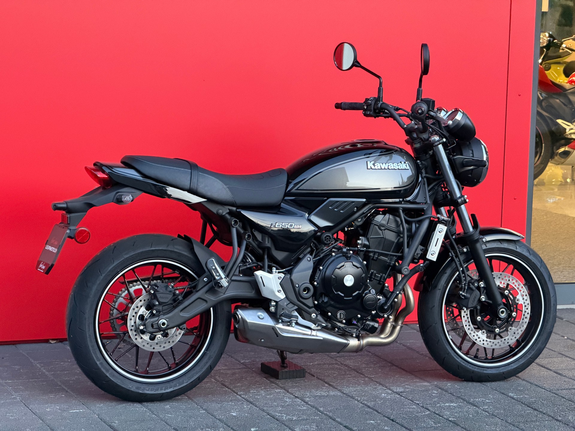 KAWASAKI Z 650 RS (35kW) - 12