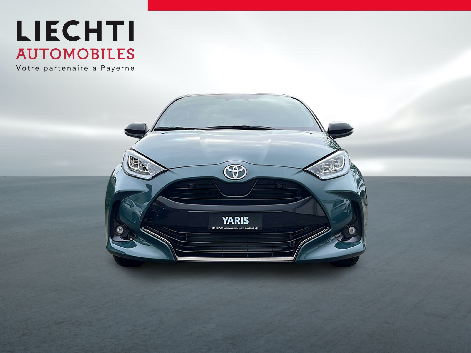 TOYOTA Yaris 1.5 Premium e-CVT - 11