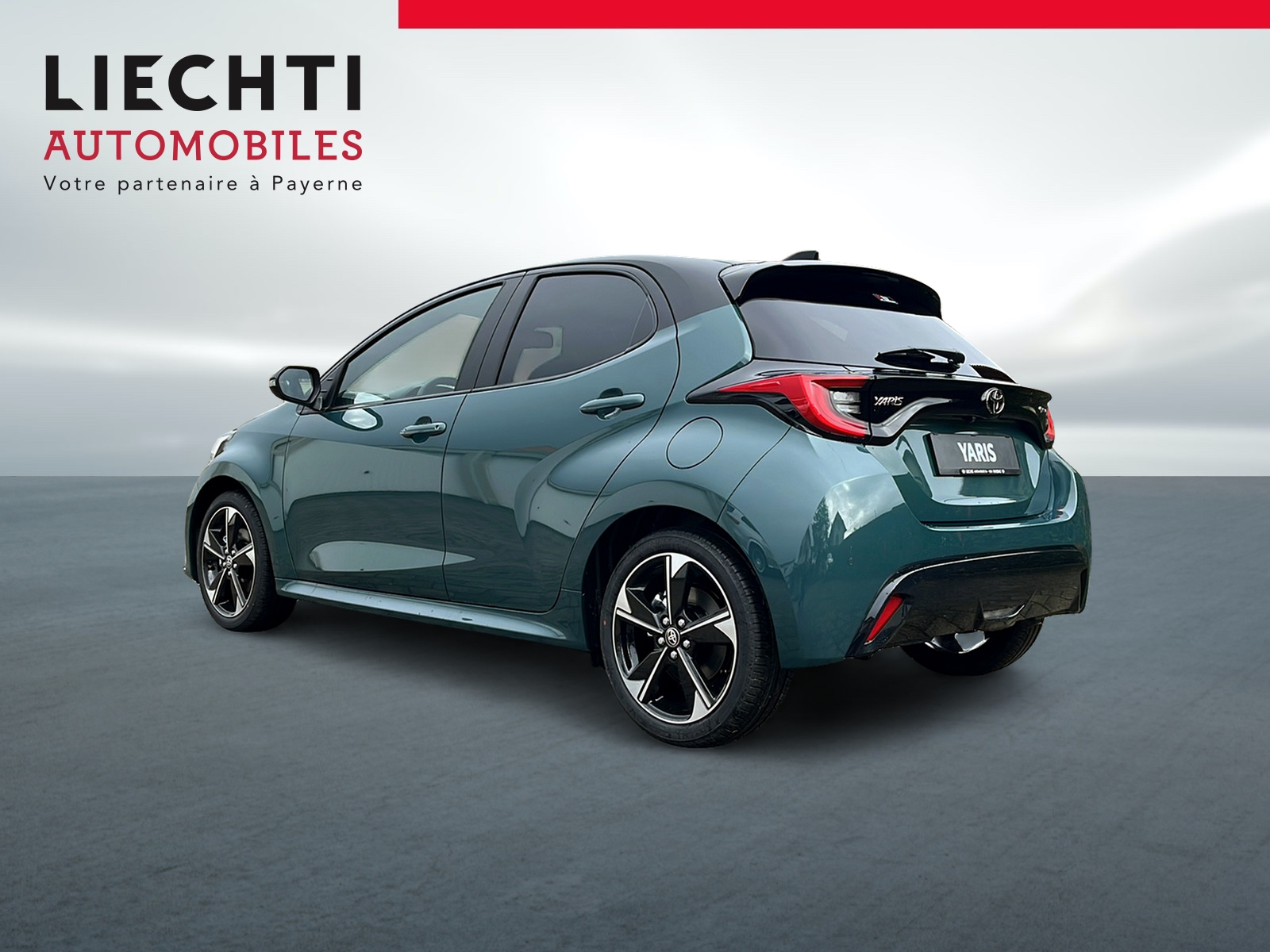 TOYOTA Yaris 1.5 Premium e-CVT - 3