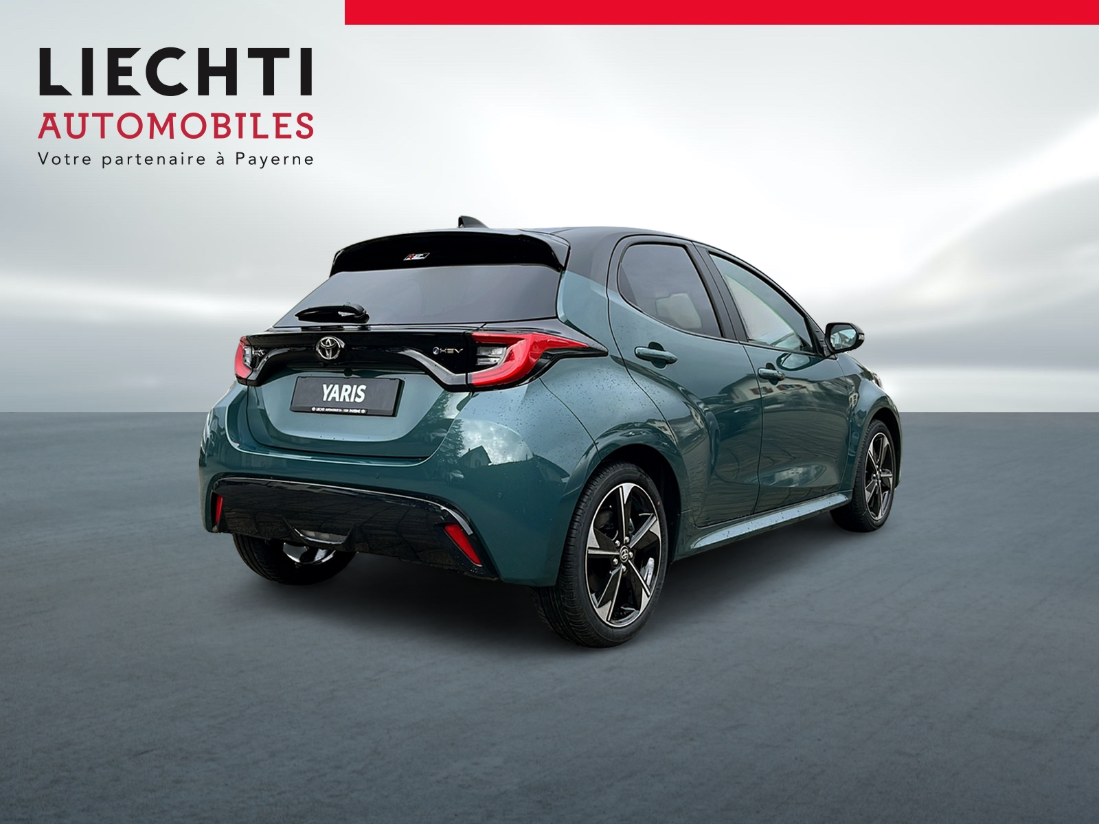 TOYOTA Yaris 1.5 Premium e-CVT - 4