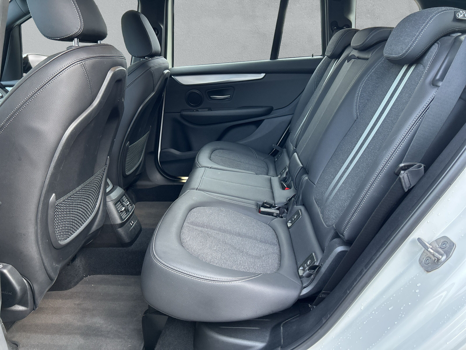 BMW 218d xDrive Gran Tourer Steptronic M Sport - 12