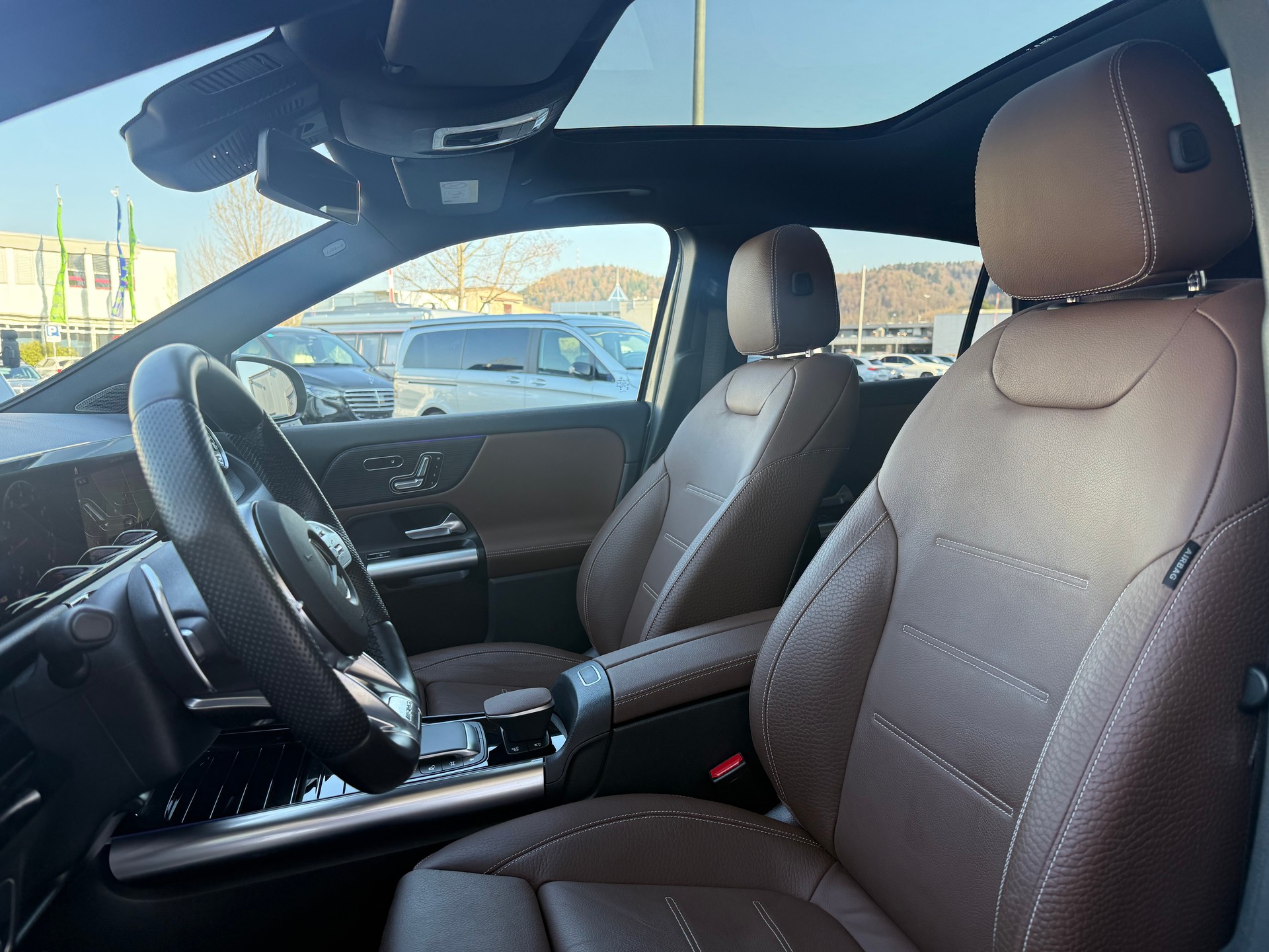 MERCEDES-BENZ GLA 35 AMG 4Matic 8G-Speedshift DCT - 5