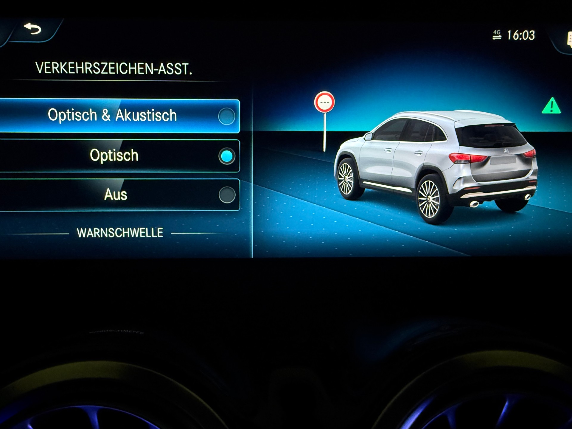 MERCEDES-BENZ GLA 35 AMG 4Matic 8G-Speedshift DCT - 11