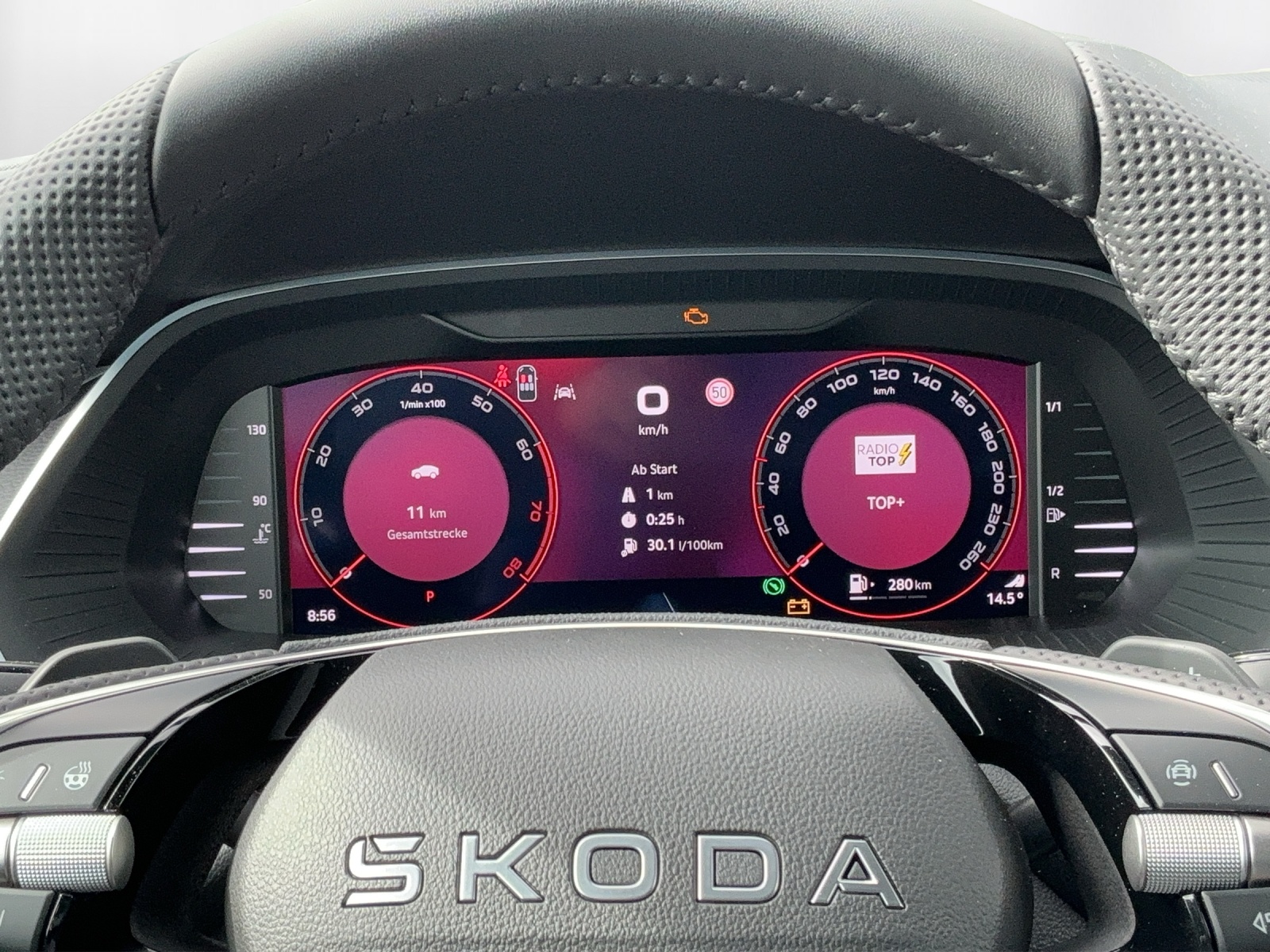 SKODA Octavia Combi 2.0 TSI DSG Dynamic 4x4 - 8