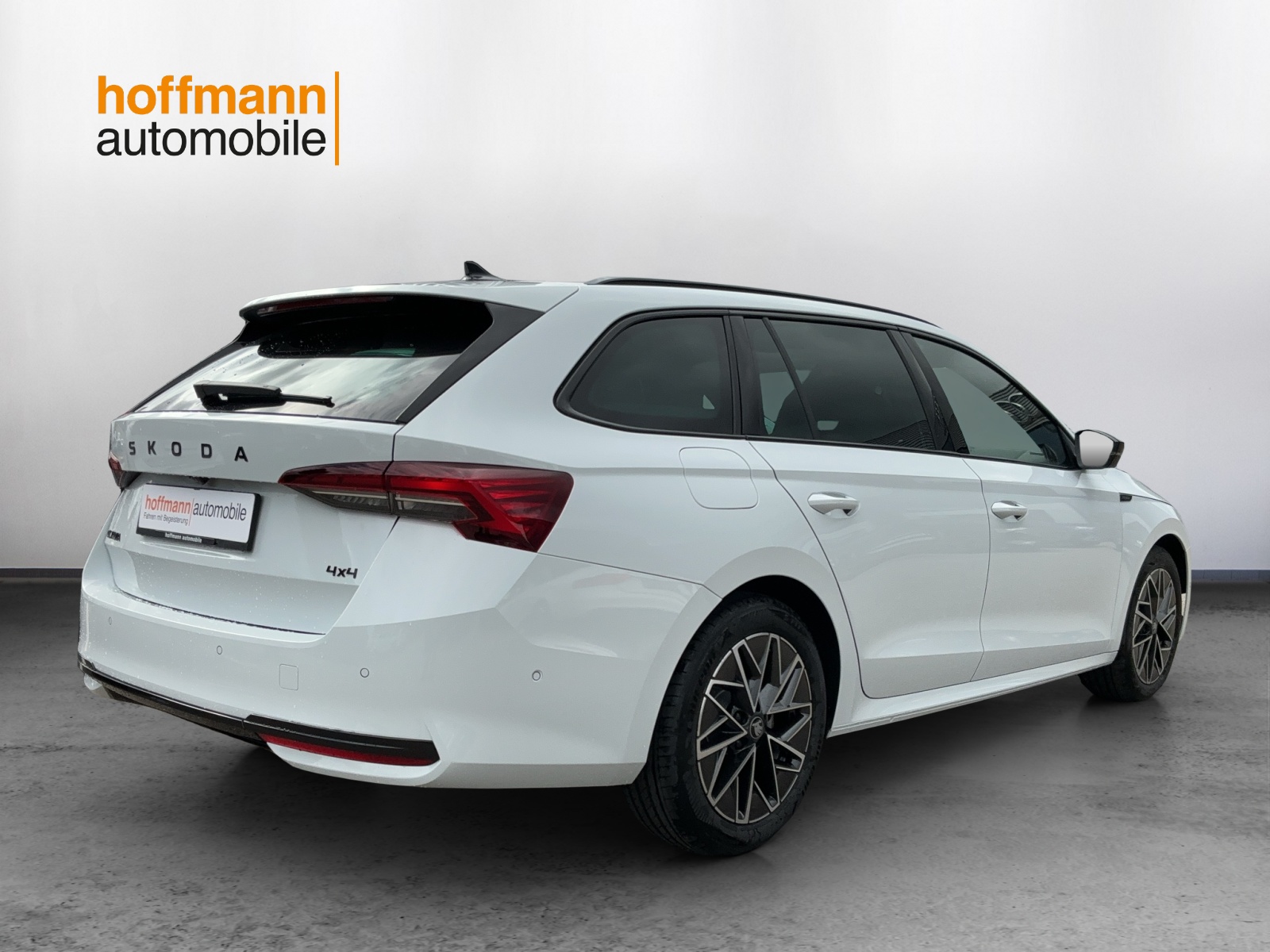 SKODA Octavia Combi 2.0 TSI DSG Dynamic 4x4 - 4
