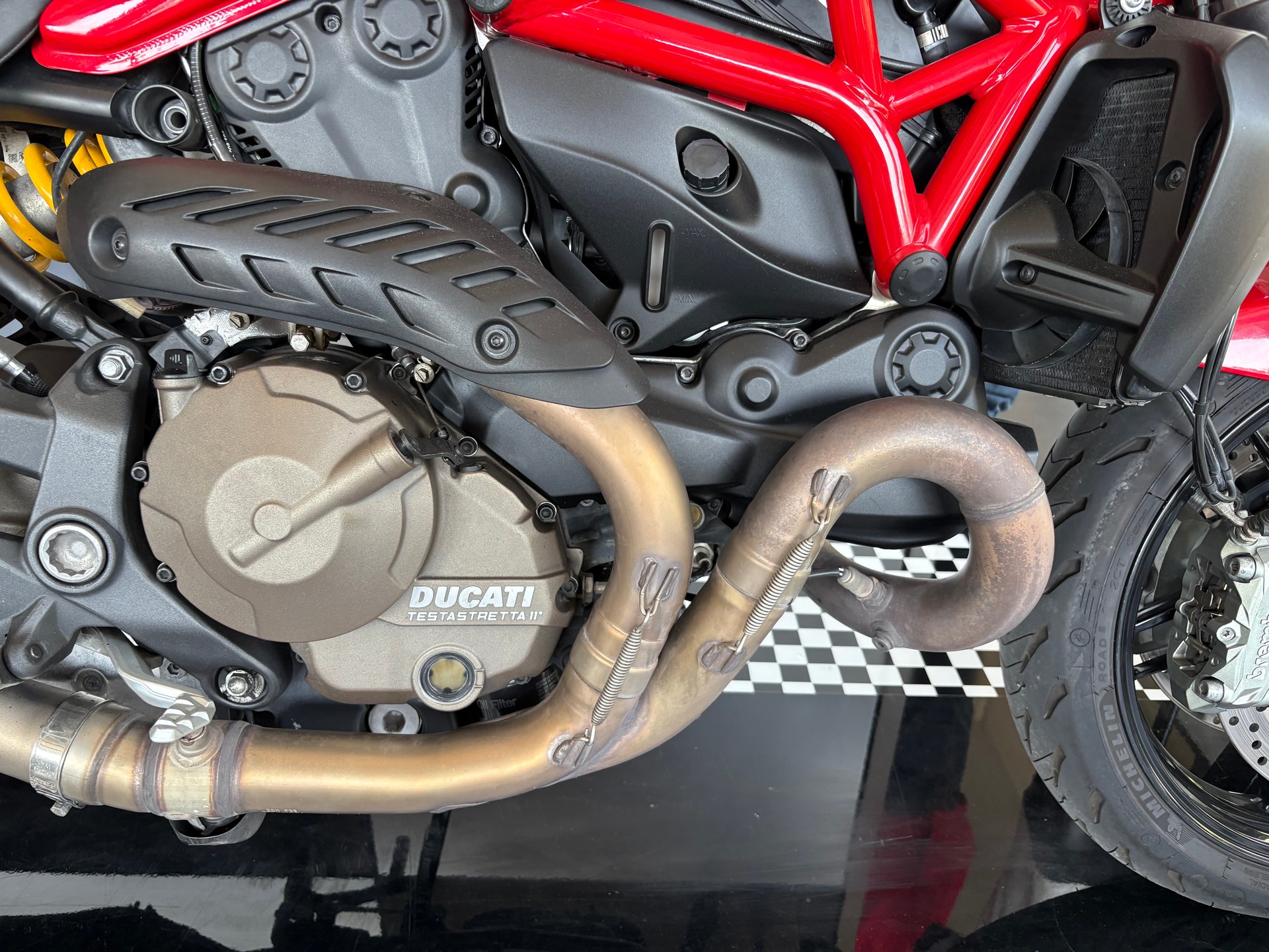 DUCATI Monster 821 - 3