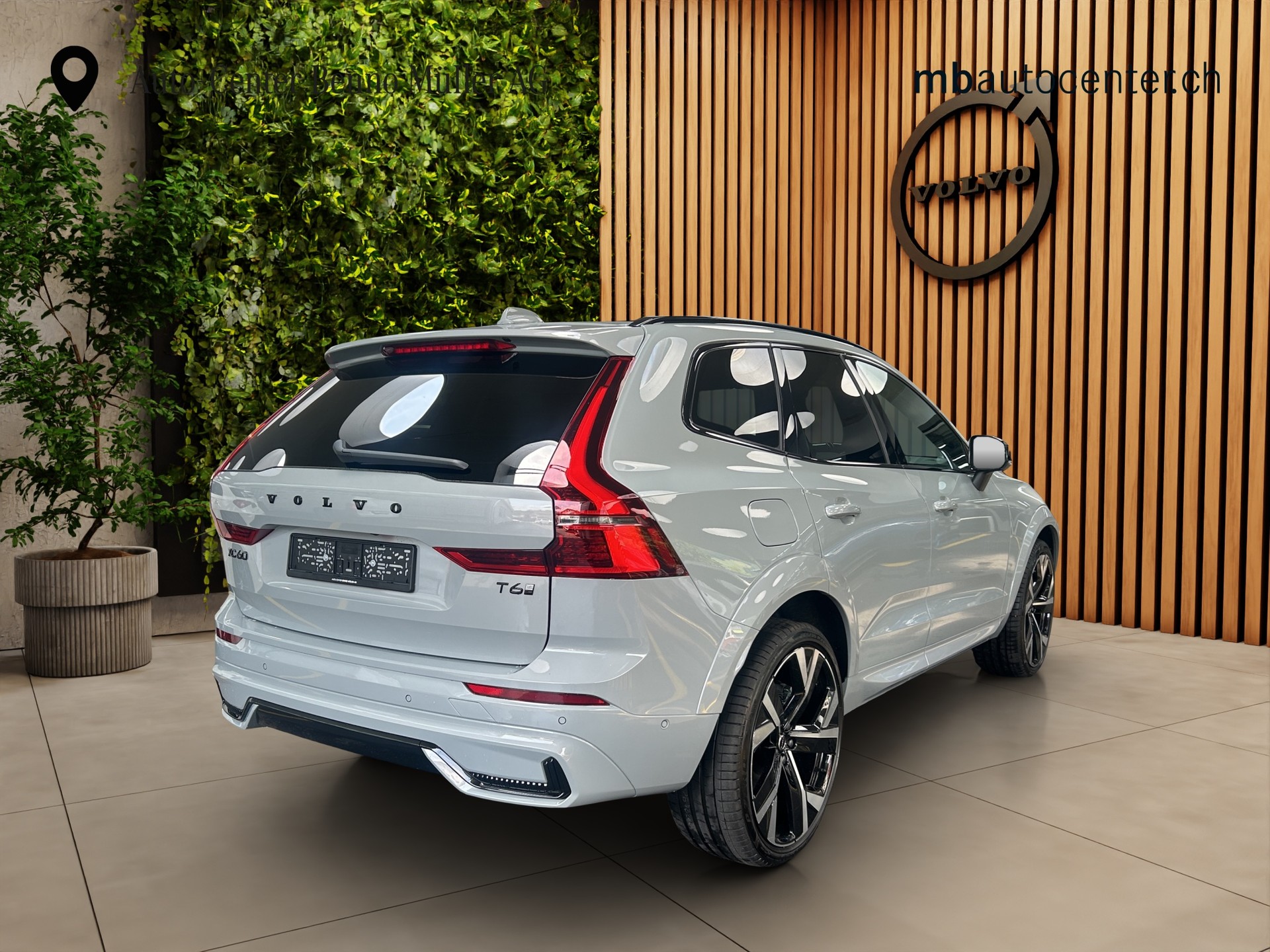 VOLVO XC60 2.0 T6 TE Black Edition eAWD - 5