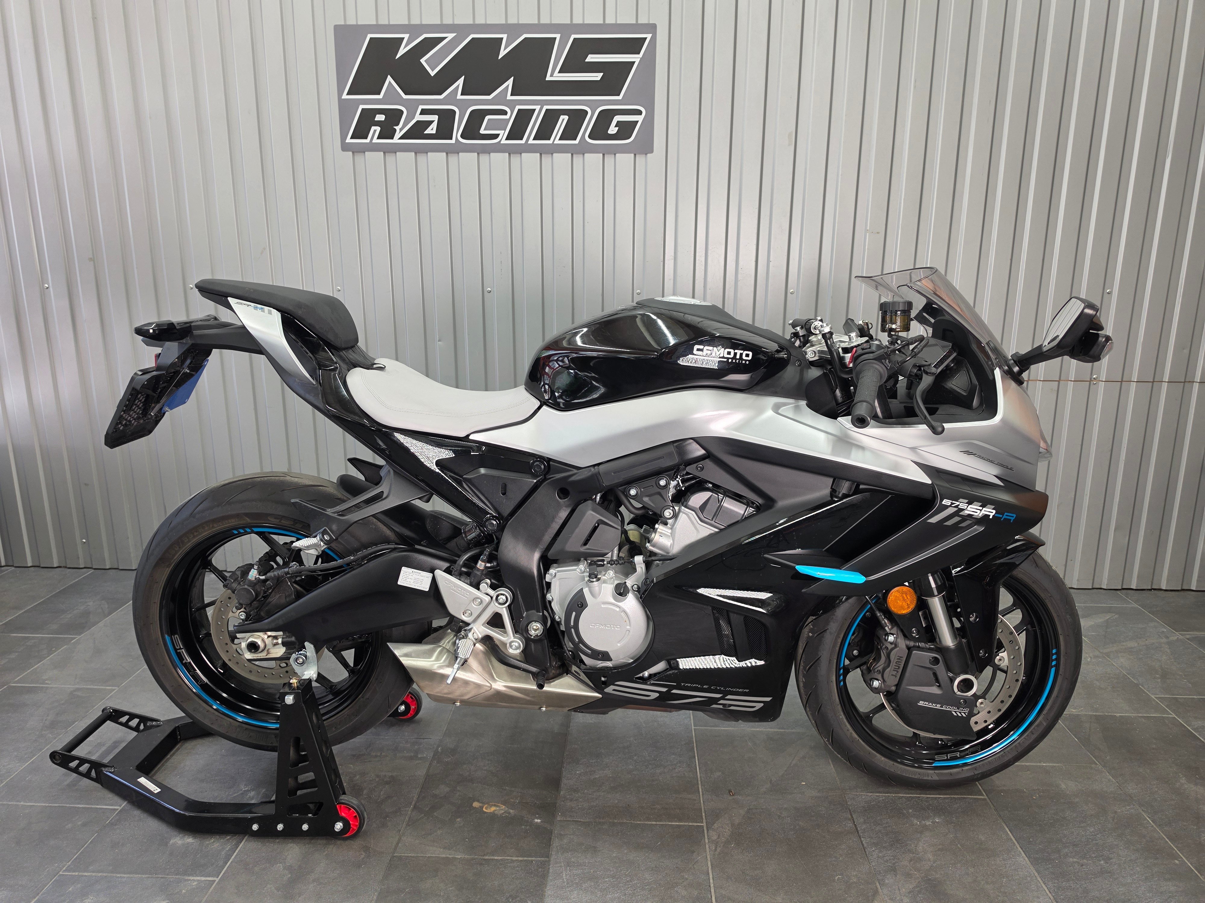 CF MOTO 675 SR-R