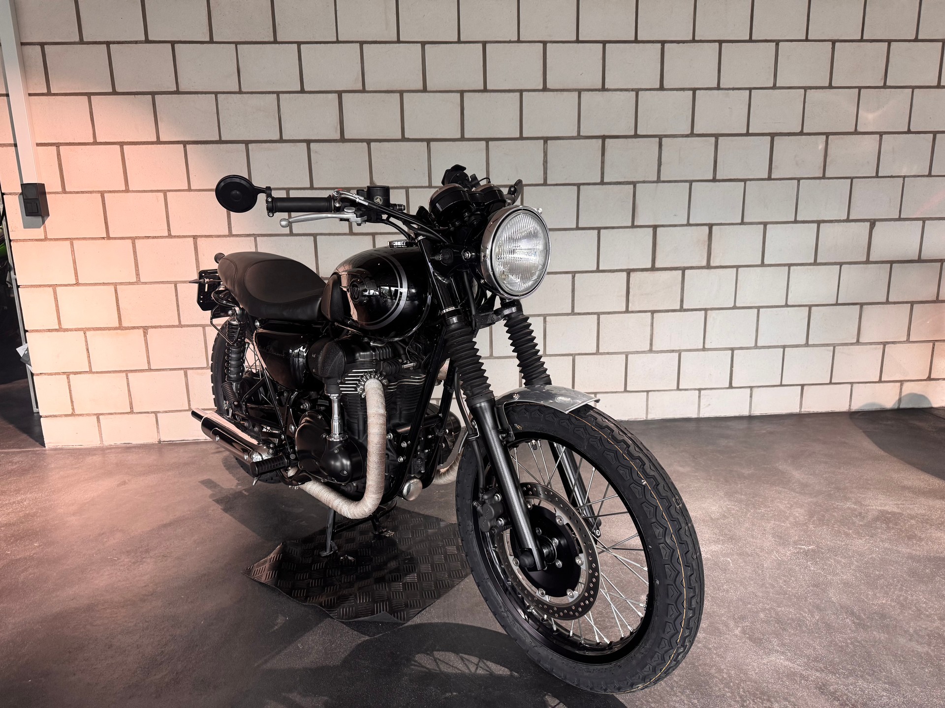 KAWASAKI W 800 Special Edition - 3