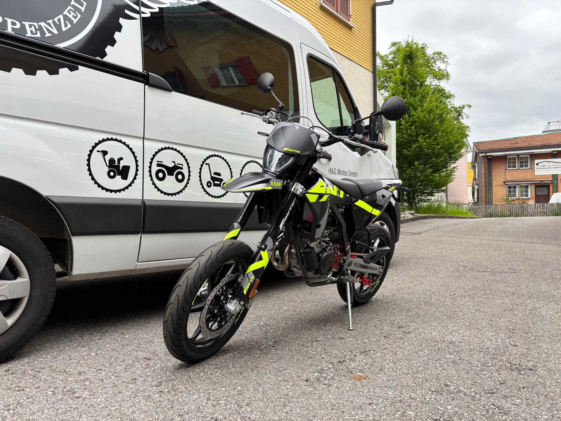 FANTIC XMF125 MOTARD - 2