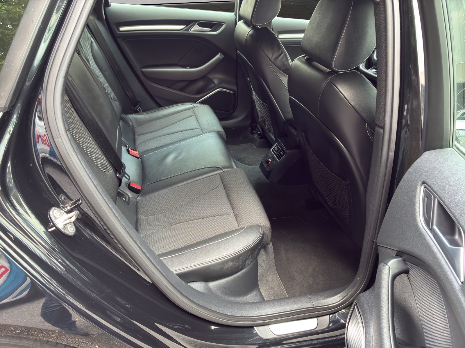 AUDI A3 Sportback 2.0 TDI Ambition quattro S-tronic - 15
