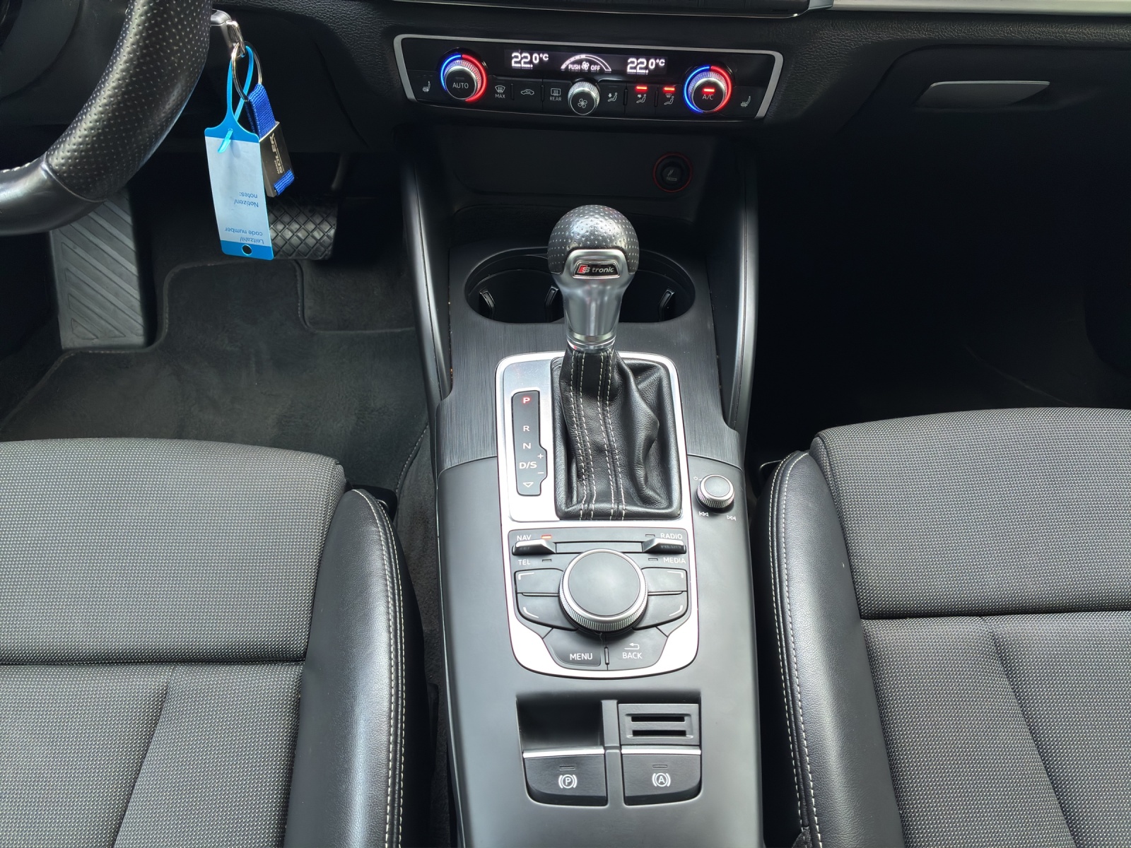 AUDI A3 Sportback 2.0 TDI Ambition quattro S-tronic - 12
