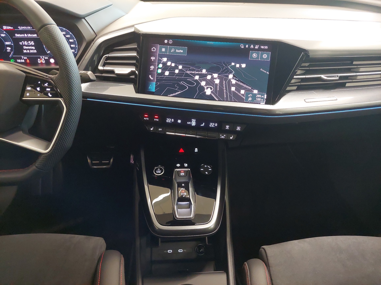 AUDI Q4 e-tron 45 quattro - 11