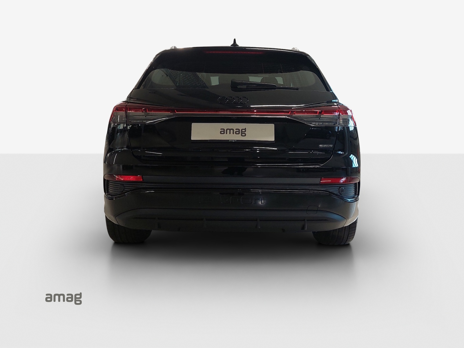 AUDI Q4 e-tron 45 quattro - 4