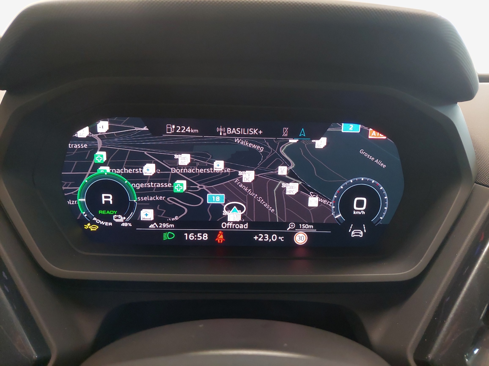 AUDI Q4 e-tron 45 quattro - 16