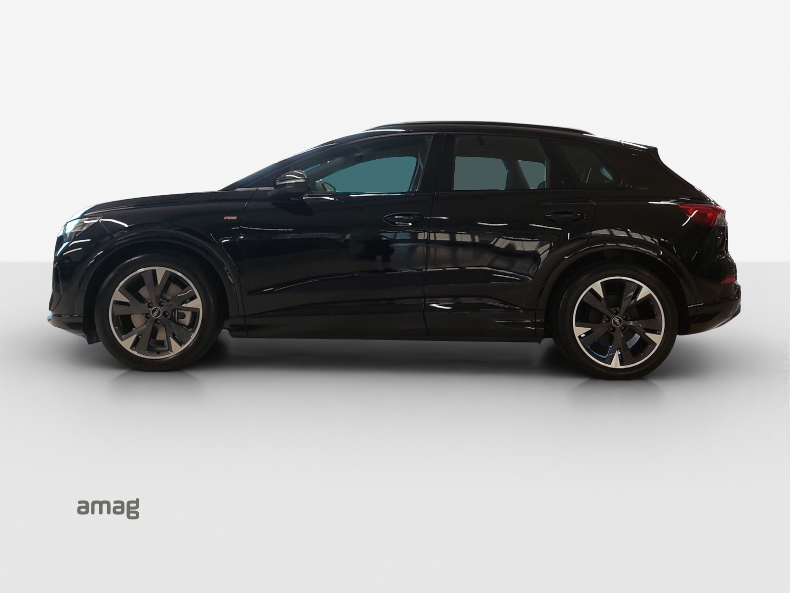 AUDI Q4 e-tron 45 quattro - 2