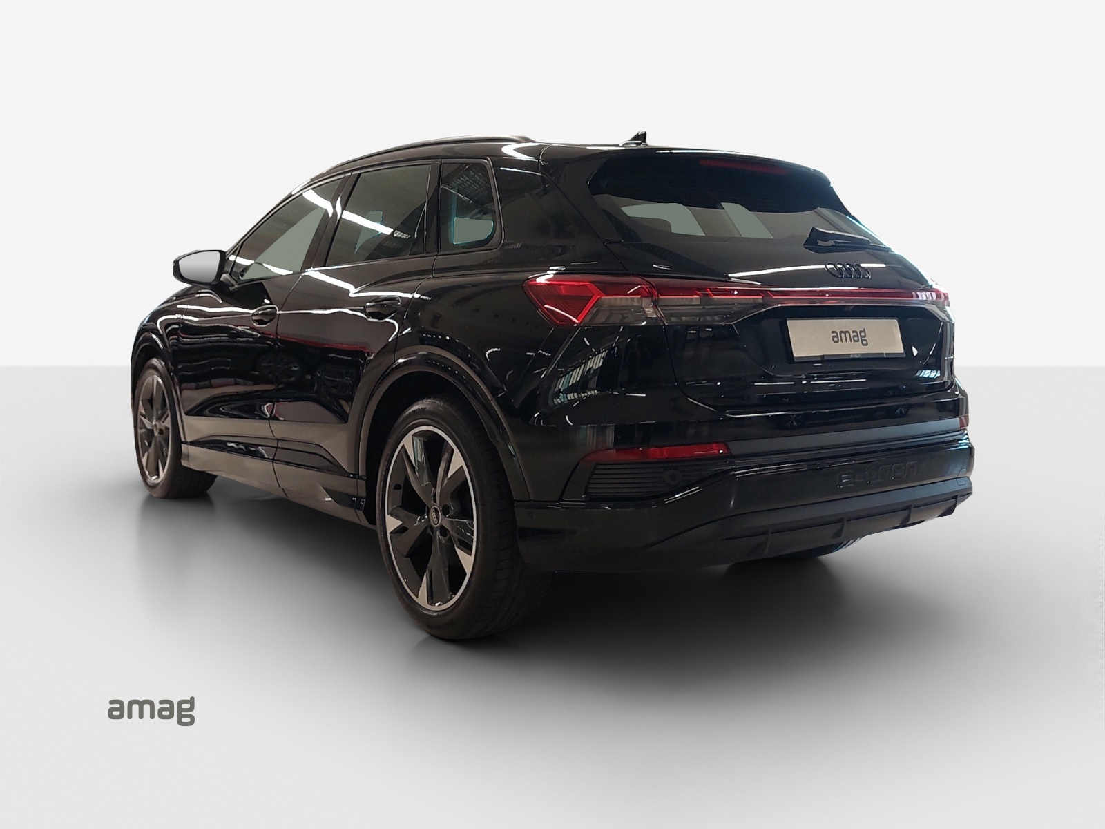 AUDI Q4 e-tron 45 quattro - 3