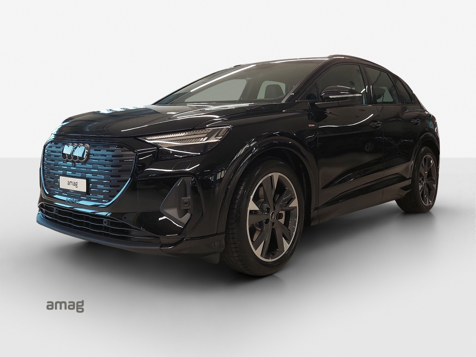 AUDI Q4 e-tron 45 quattro