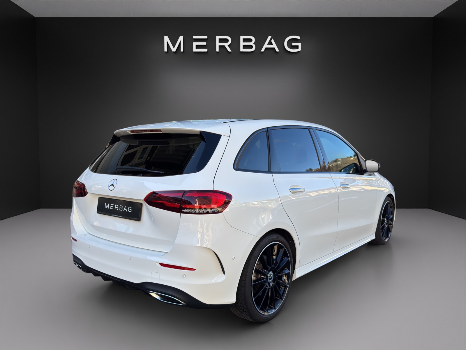 MERCEDES-BENZ B 200 AMG Line - 5