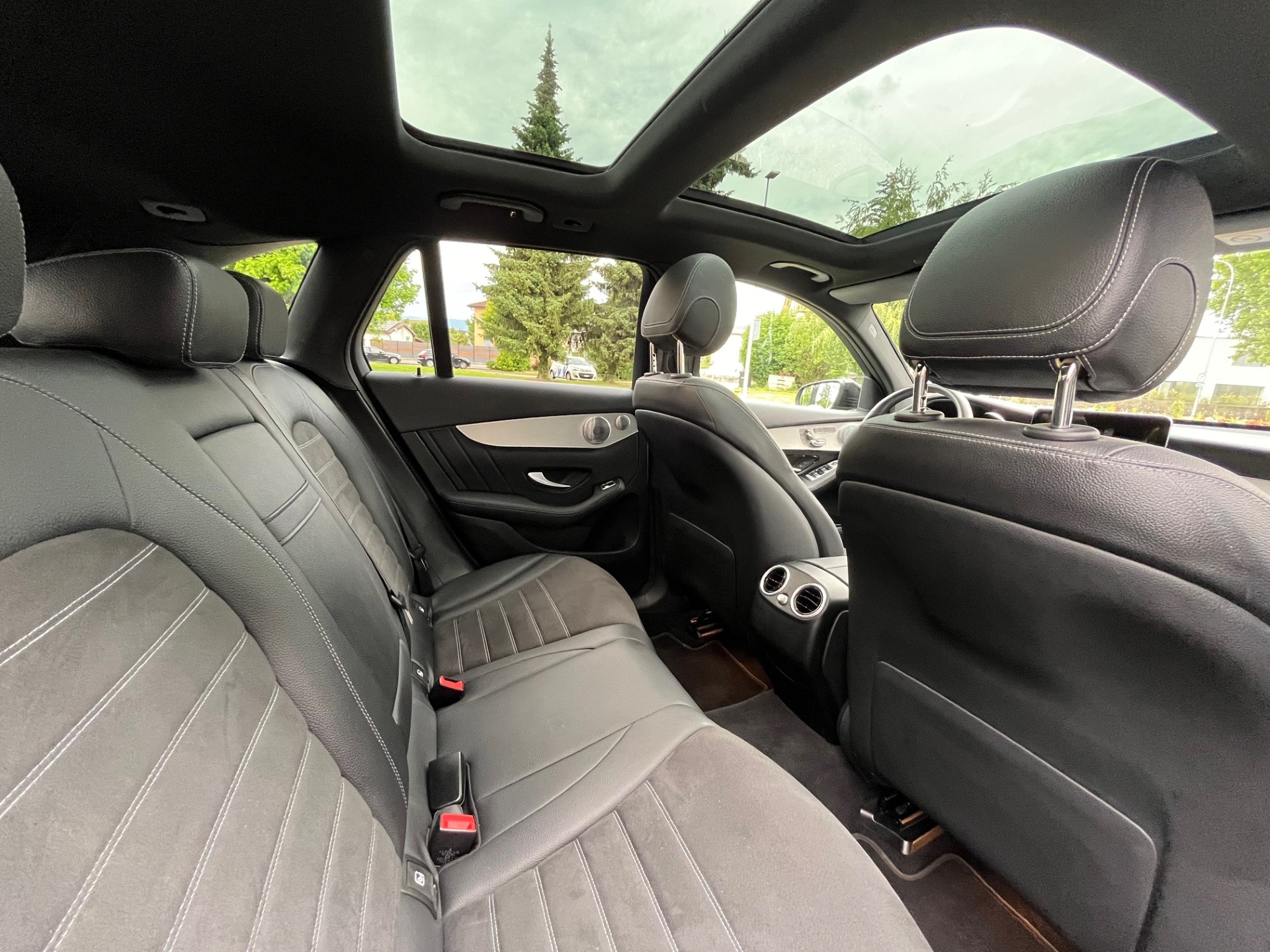 MERCEDES-BENZ GLC 220 d AMG Line 4Matic 9G-Tronic - 9