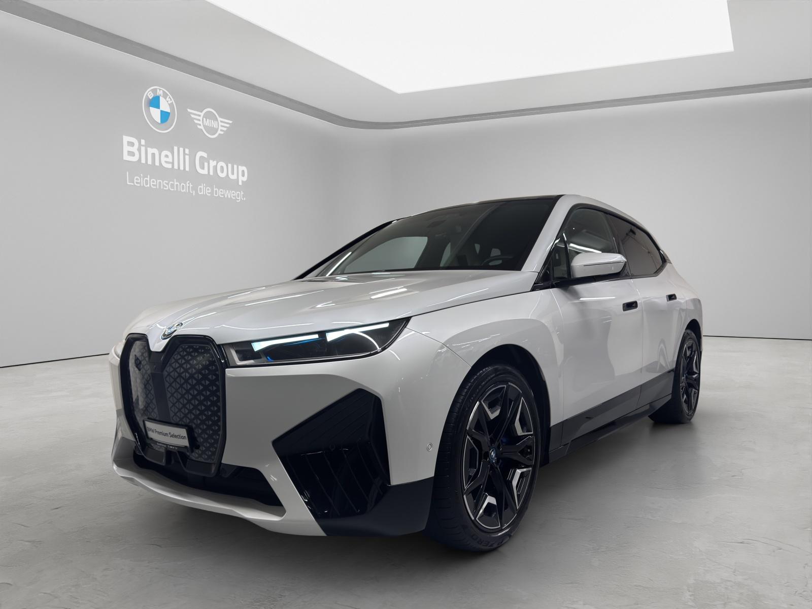 iX xDrive40