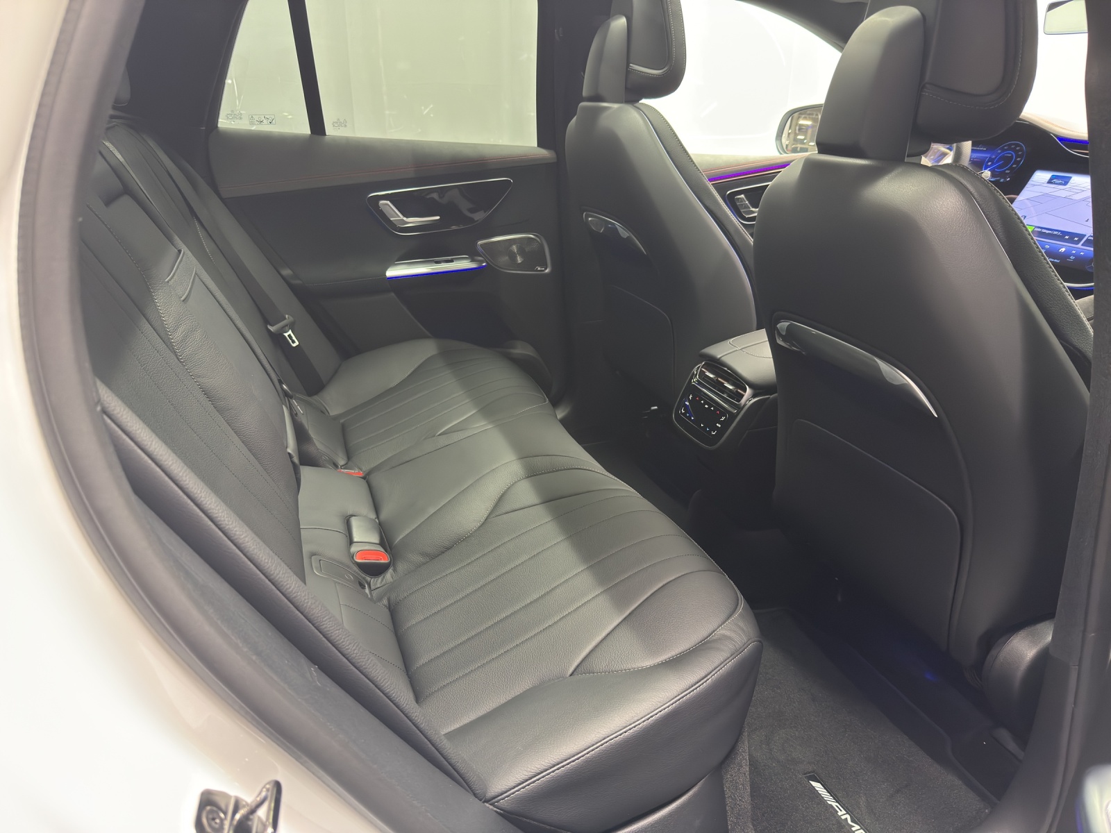 MERCEDES-BENZ EQE 500 Excellence AMG Line - 10