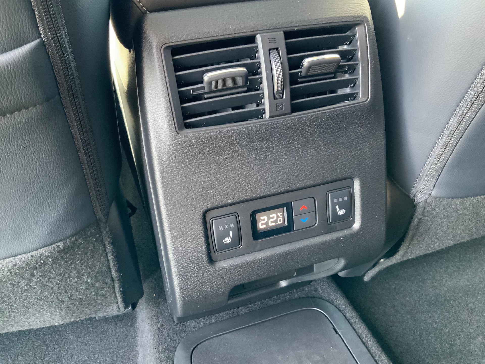 MITSUBISHI Outlander 2.4 PHEV Instyle+ 4x4 - 9