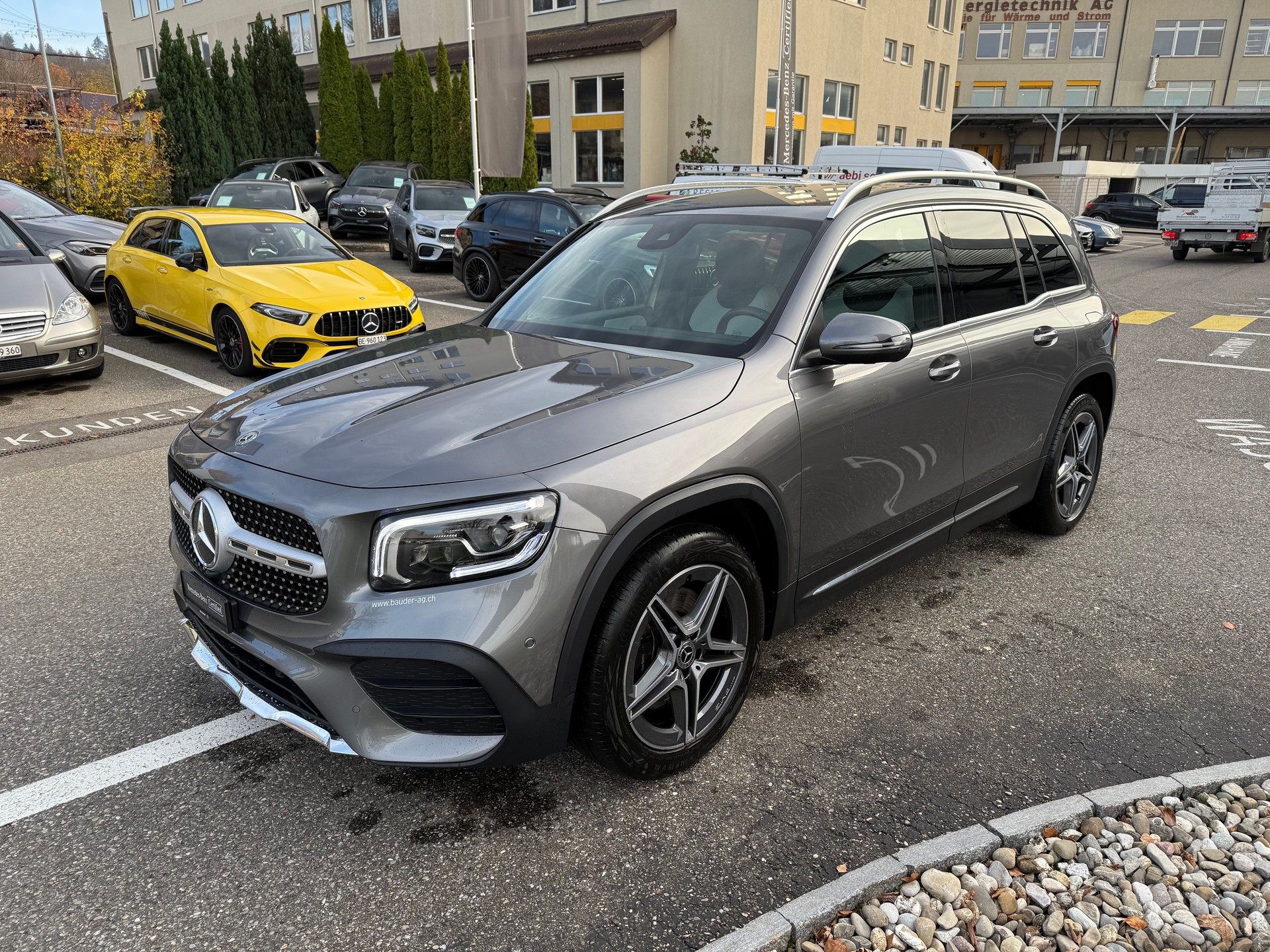 MERCEDES-BENZ GLB 250 AMG Line 4 MATIC - 3