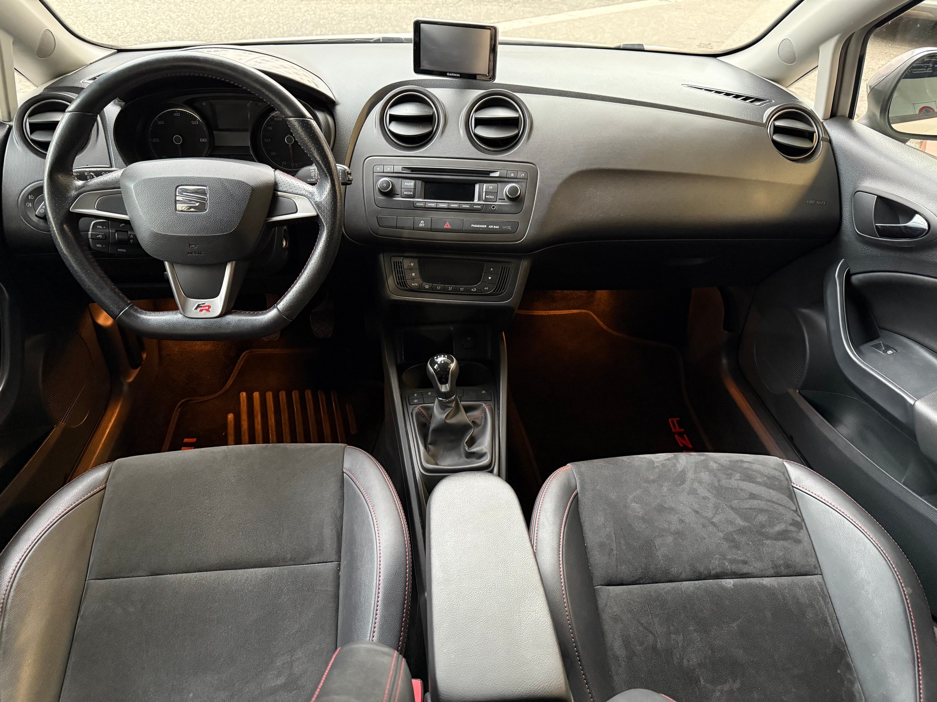 SEAT Ibiza 1.6 TDI FR - 10